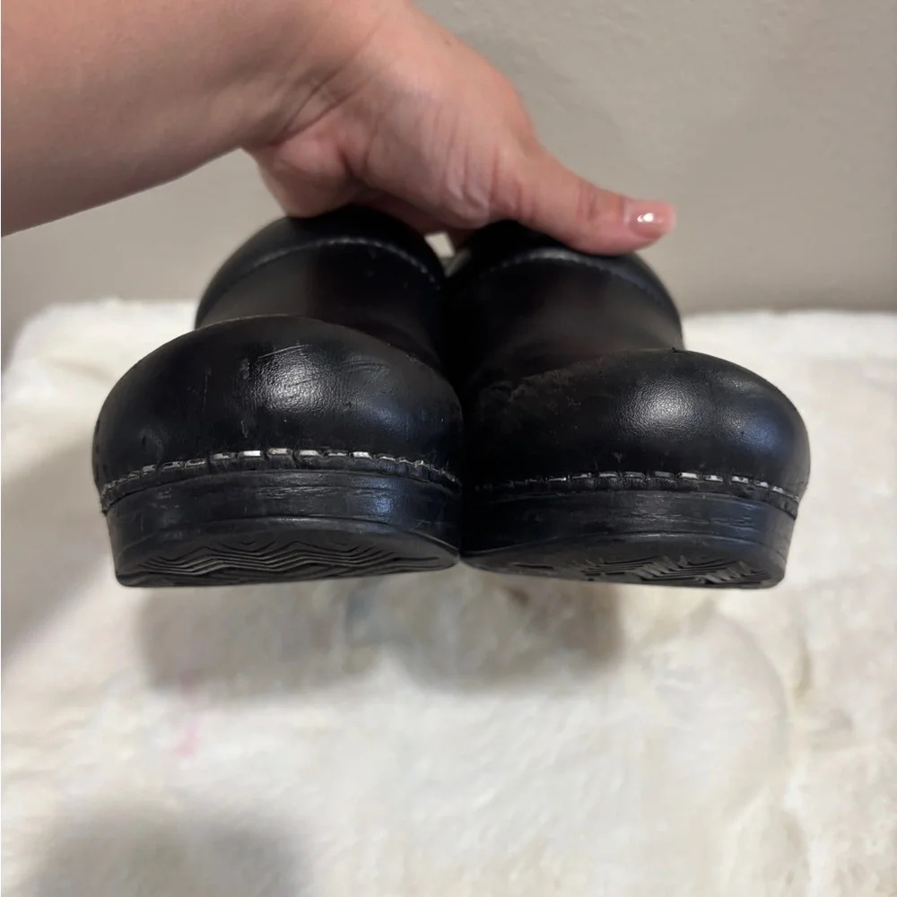Dansko Classic Black Leather Clogs - Picture 4 of 7